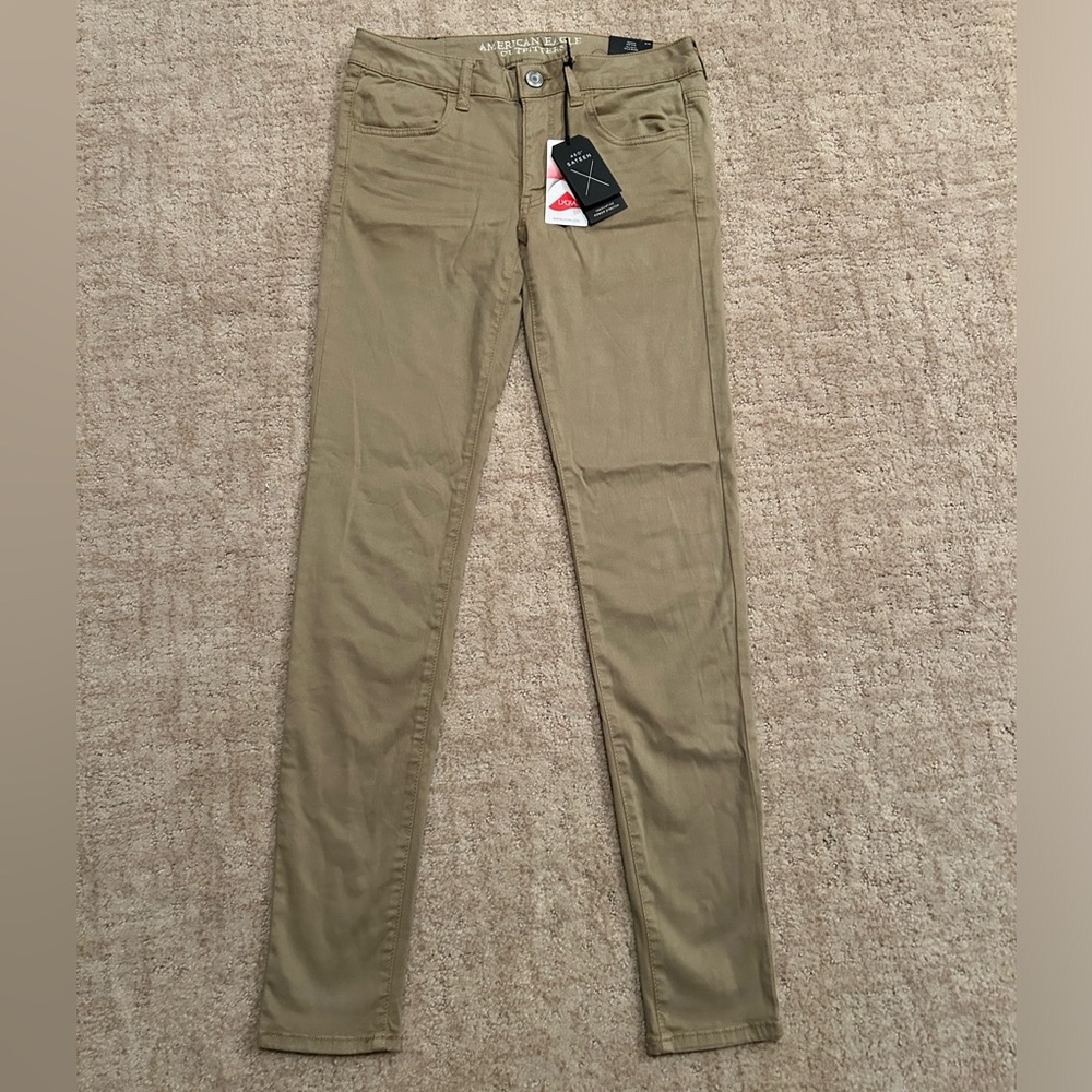 NEW *LONG* American Eagle Sateen Jegging Khaki
